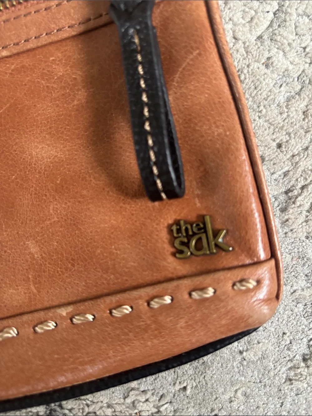 The Sak Brown and White Leather Messenger Crossbody